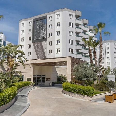 Готель Wyndham Garden Lara Анталія Екстер'єр фото